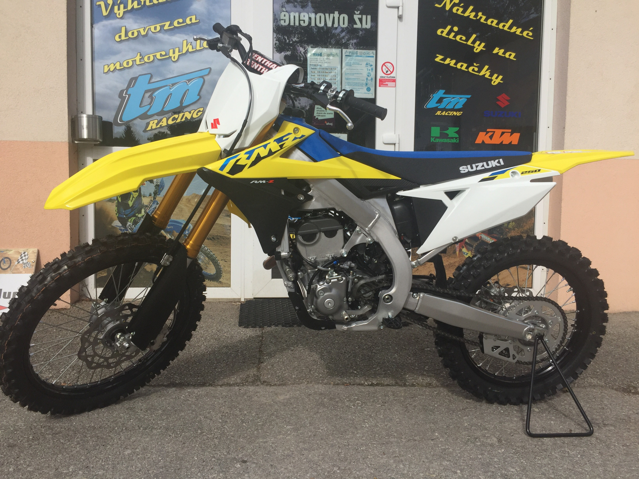 Suzuki 250 RMZ 2025 VMD group s.r.o.